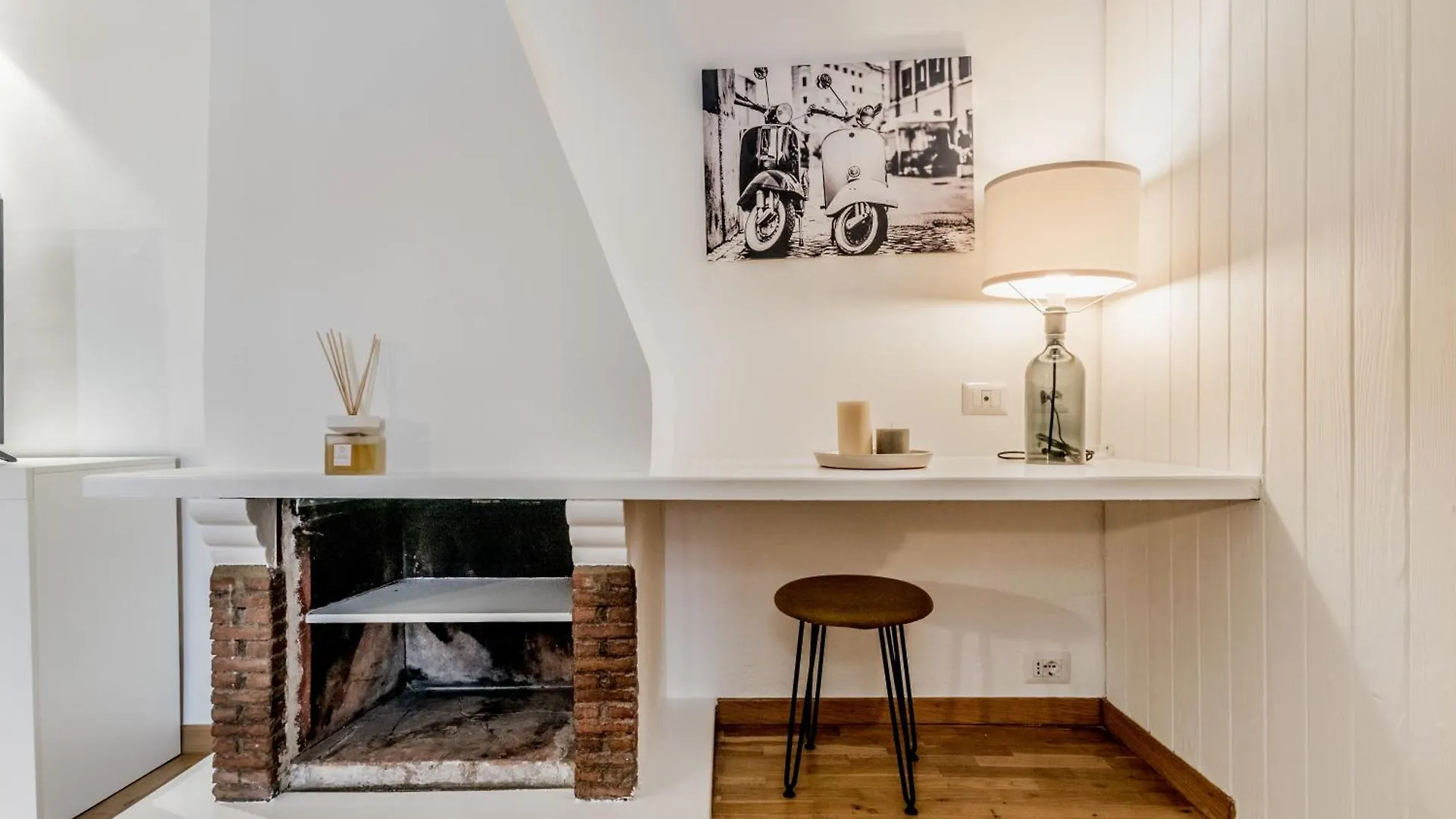 Attico Nel Cuore Di Roma Con Box Privato Per Auto Apartament
