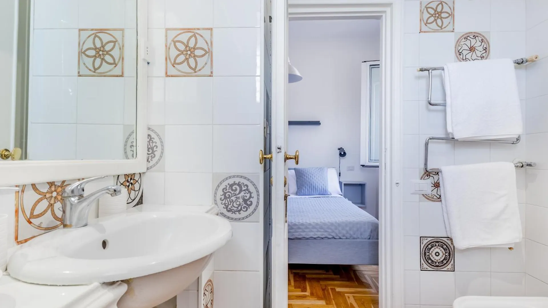 Apartament Attico Nel Cuore Di Roma Con Box Privato Per Auto