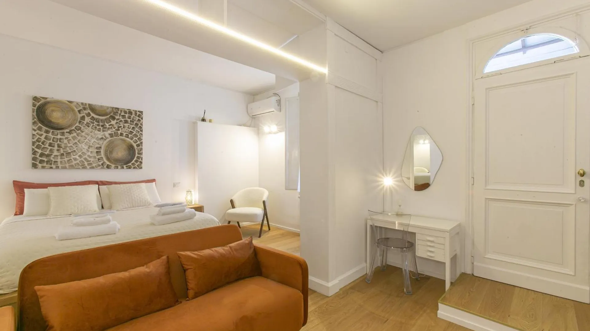 Apartament Attico Nel Cuore Di Roma Con Box Privato Per Auto