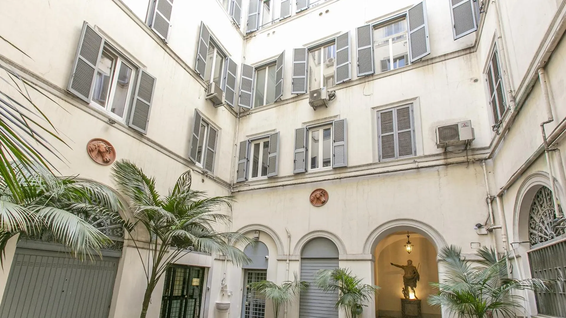 Attico Nel Cuore Di Roma Con Box Privato Per Auto Apartament Rzym